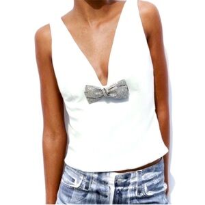 Zara BNWT White top with jewel bow SIZE MEDIUM M